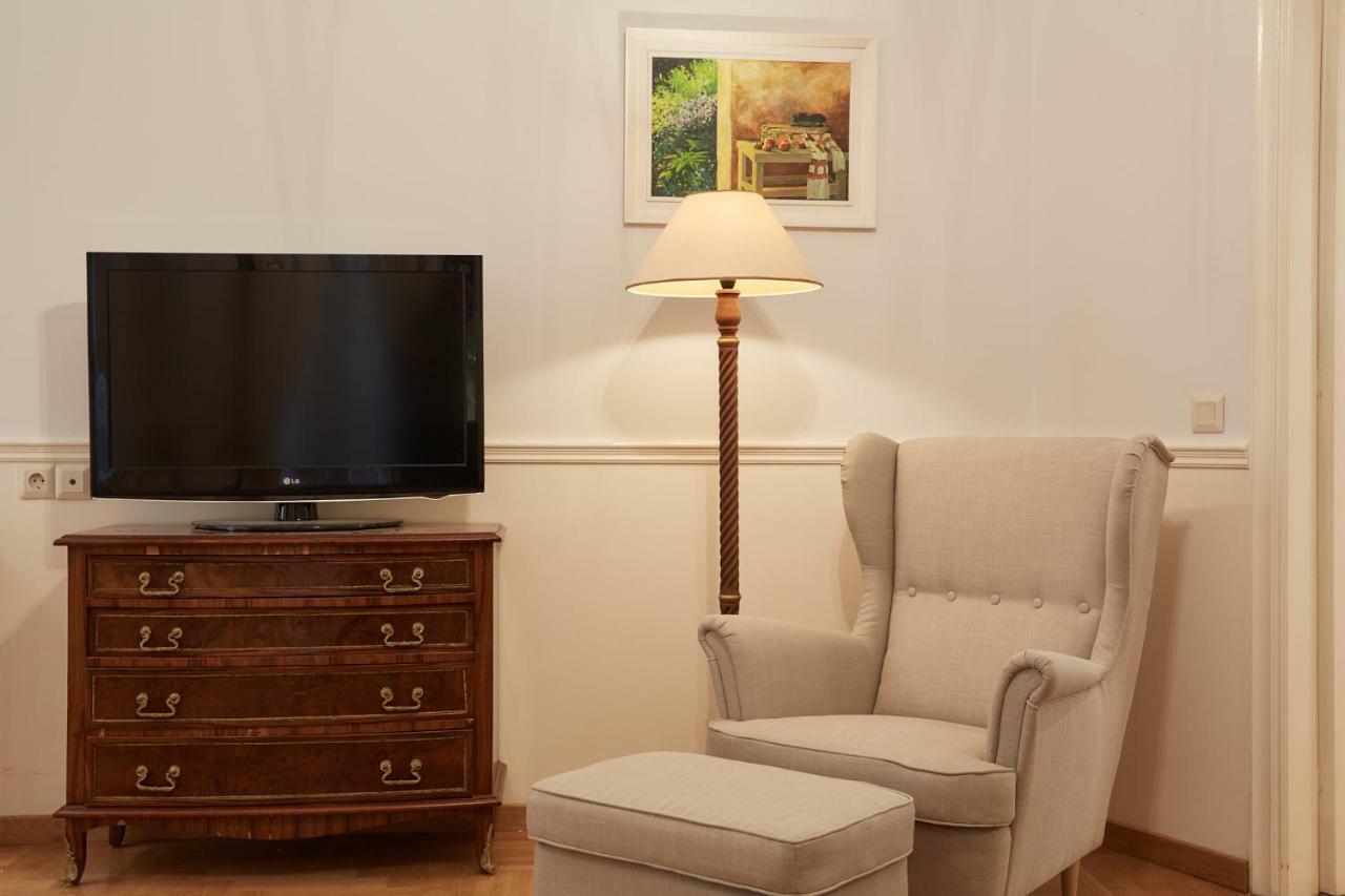 Riggilis Apartment Athena Bagian luar foto